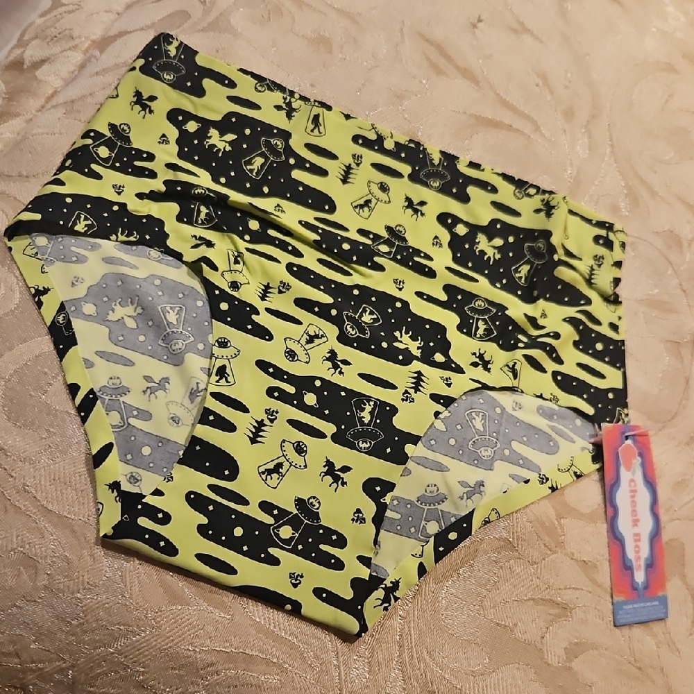 Aliens And Unicorns Patterned Panty